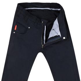Regular-Fit Chino 52