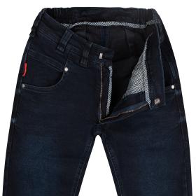 Slim-Fit Jeans aus Stretch-Denim 58
